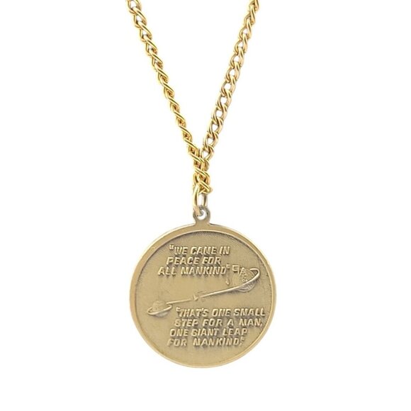 Rare Moonlanding Apollo 11 Commemorative One Small Step Pendant Necklace 22" - Picture 10 of 12